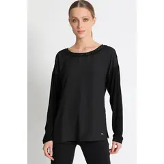 LIOLA - Polera Negra Bordado