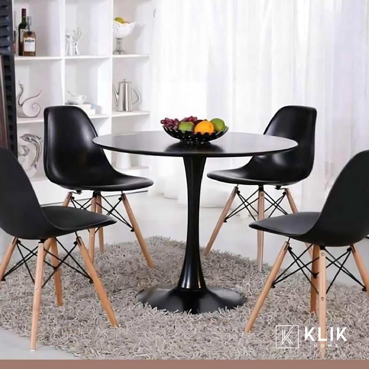 KLIK - Comedor Mesa Tulip Negra - 4 Sillas Eames Negras KLIK