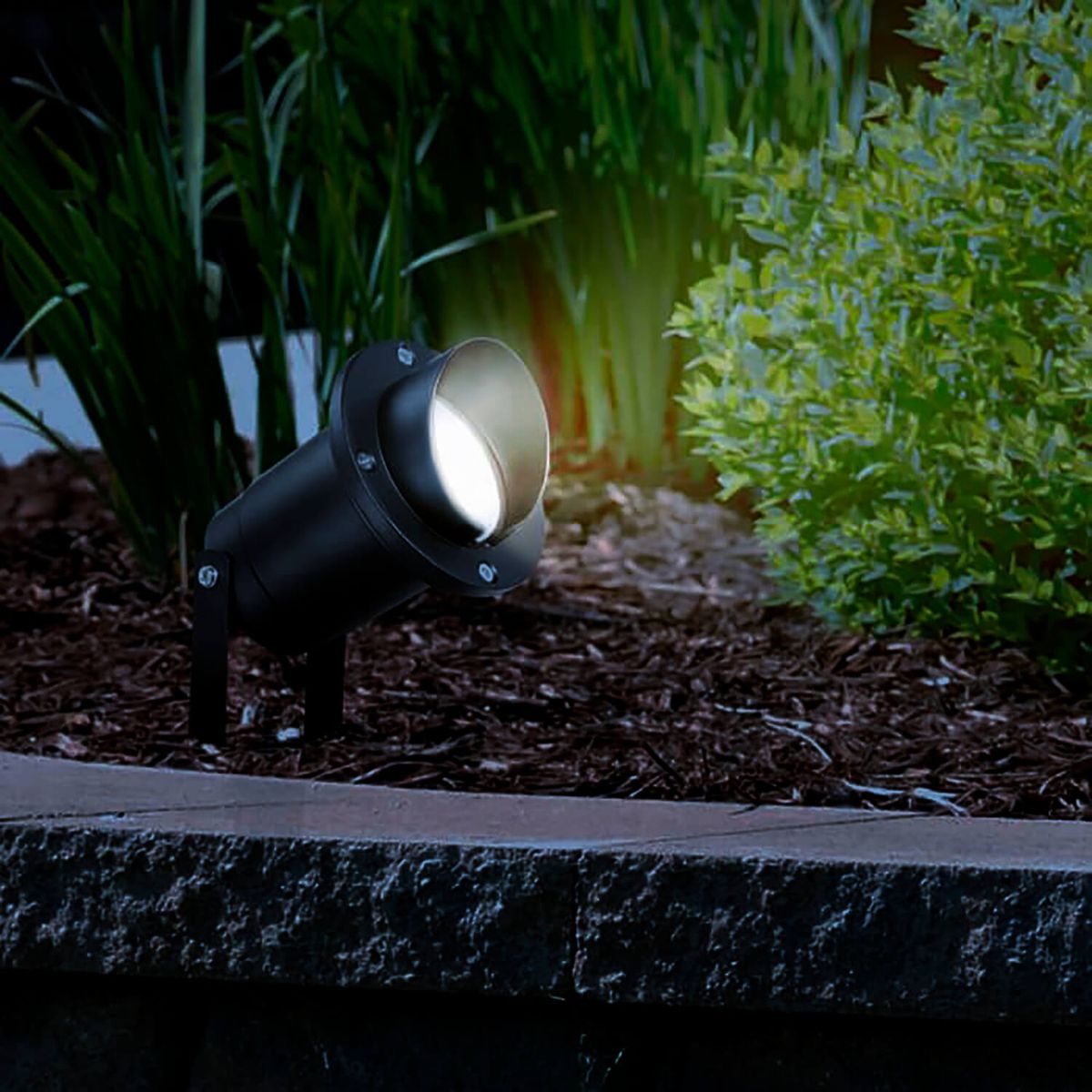 LED STUDIO - ESTACA LED STUDIO CON VISERA SIN AMPOLLETA GU10 NEGRA