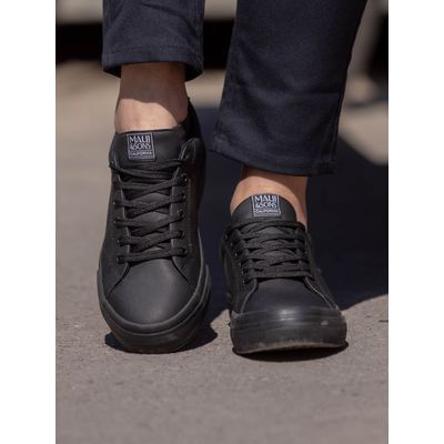 Imagen 2 del producto Zapatilla Escolar KAMAOLE Mujer Negro