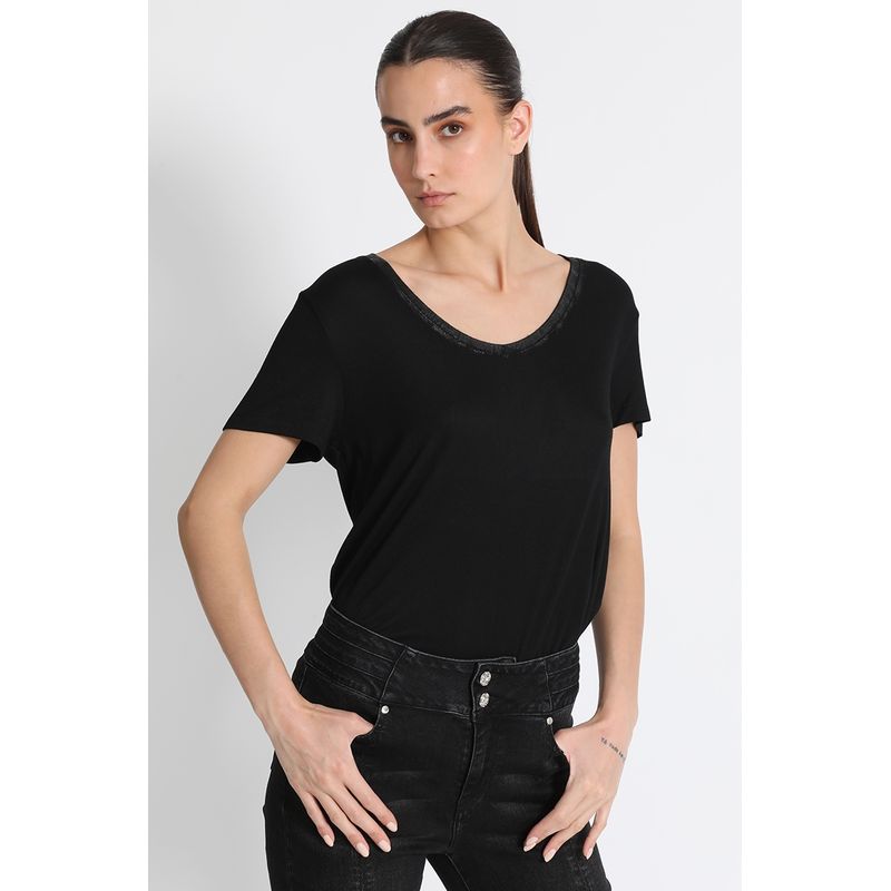 LIOLA - Polera Mujer Básica Negra Liola
