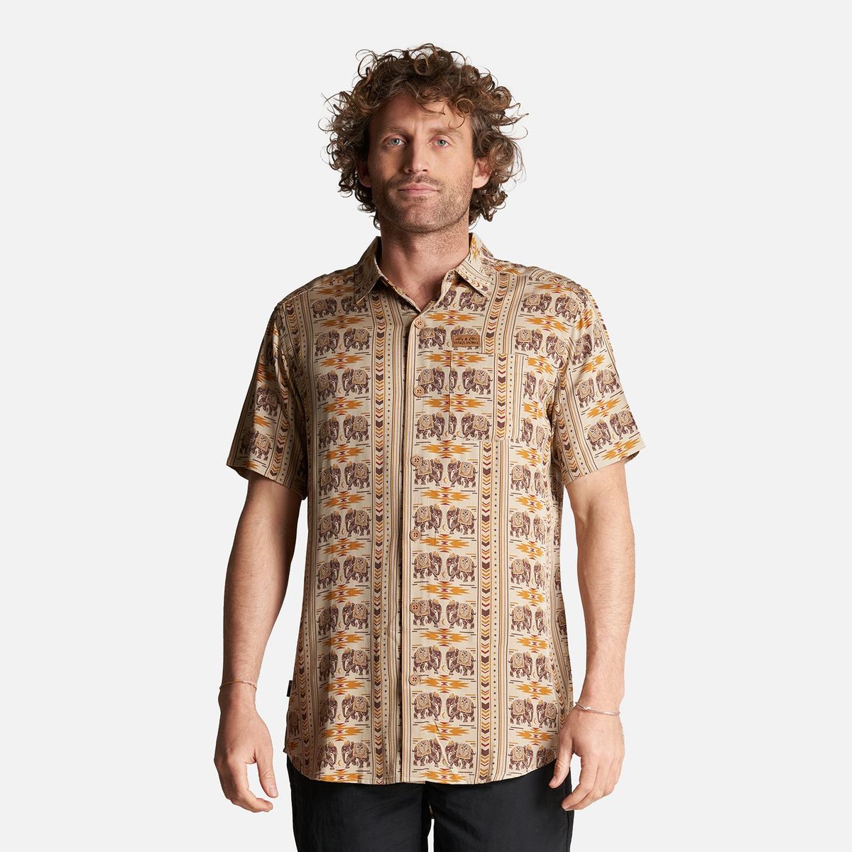 HAKA HONU - Camisa Hombre Good Karma Full Print Beige Haka Honu