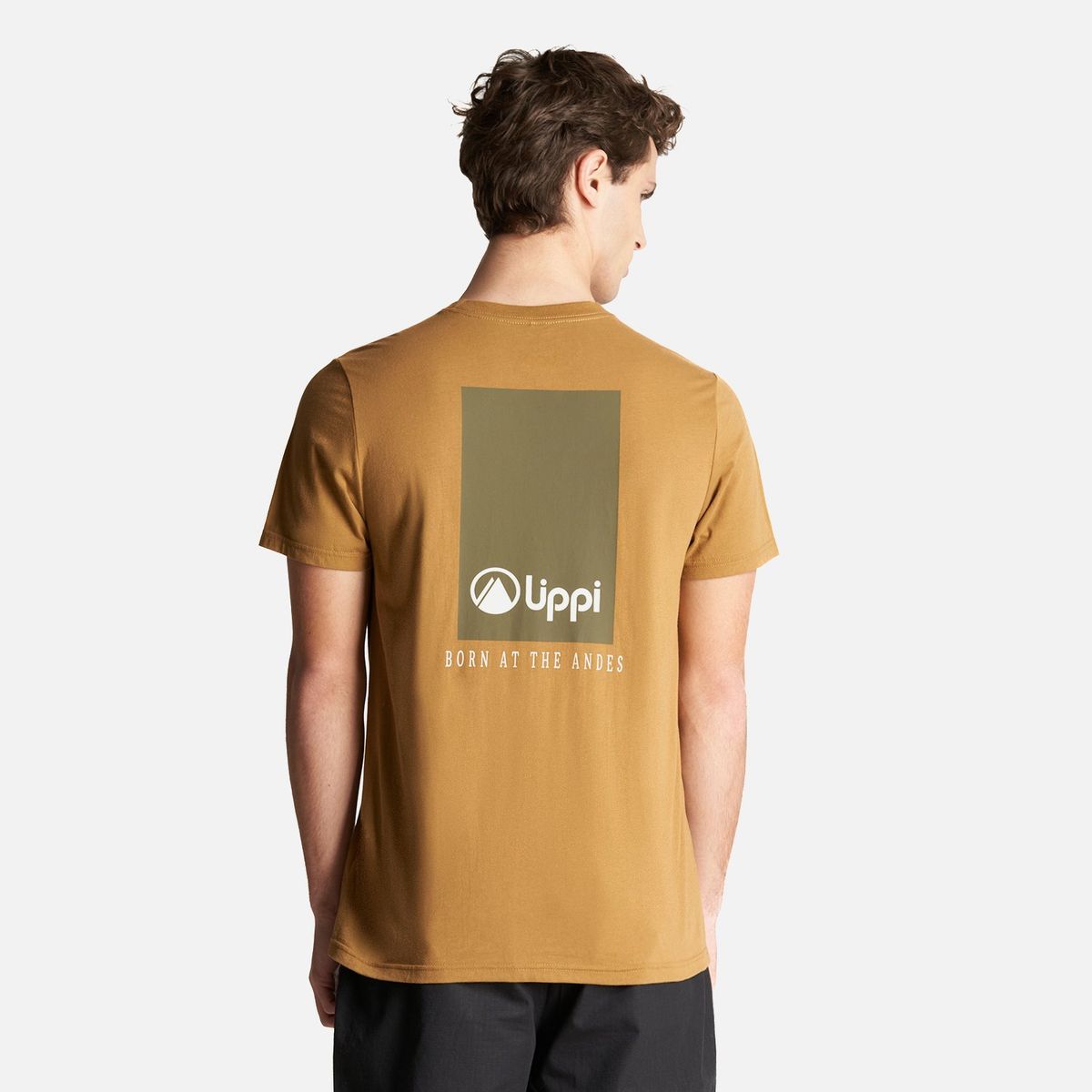 LIPPI - Polera Hombre Logo Lippi Back T-Shirt Mostaza Oscuro Lippi