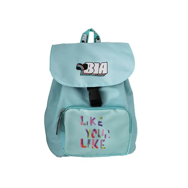 TITANIO - Bolso mochila celeste con broche