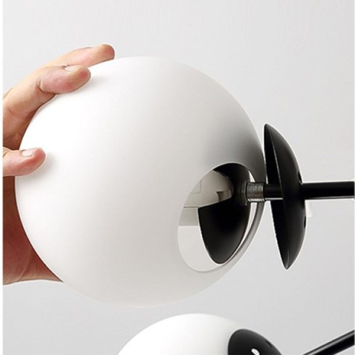 GENERICO - Lampara De Techo Negra Metalica 8 Tulipas Ampolletas incluidas