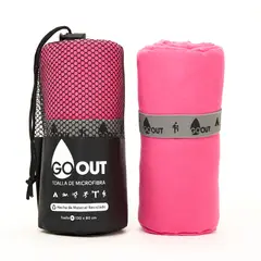 GO OUT - Toalla de microfibra100% material reciclado tamaño M Fucsia