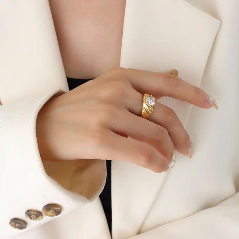 GENERICO - ANILLO MUJER MODELO VINTAGE BAÑADO EN ORO 18K