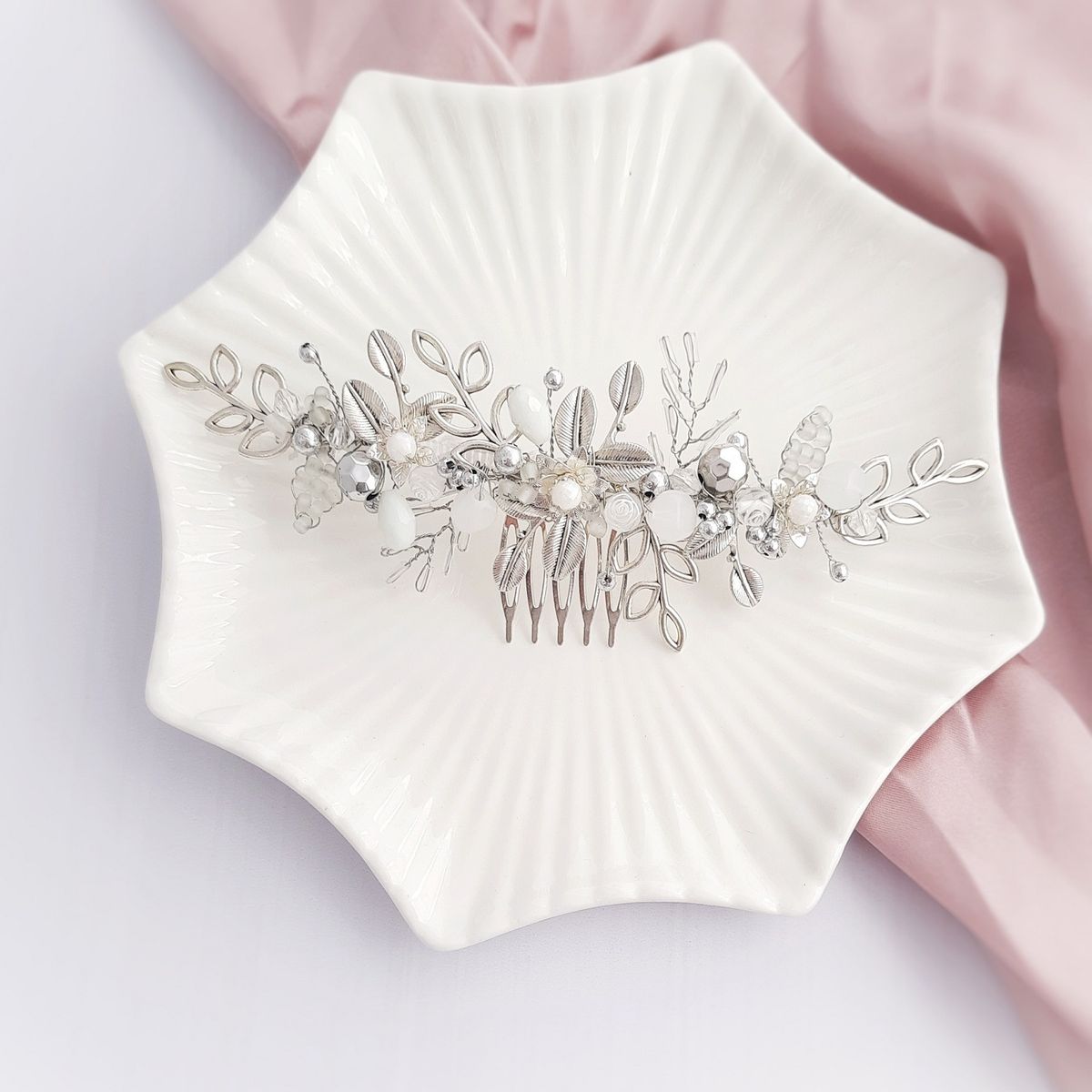 RUBOR - Tocado con Peine Julie