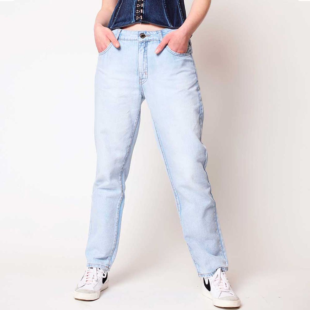 MOMCHIC - Jeans Ursula Dad Fit celeste