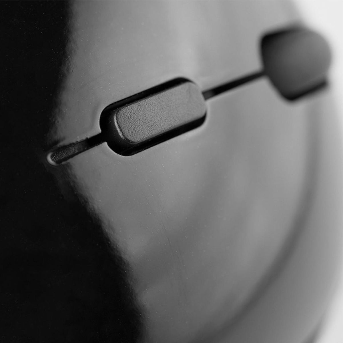 KLIP XTREME - Mouse Inalámbrico Ergonómico 6B 1600dpi KlipXtreme KMW-500BK Negro