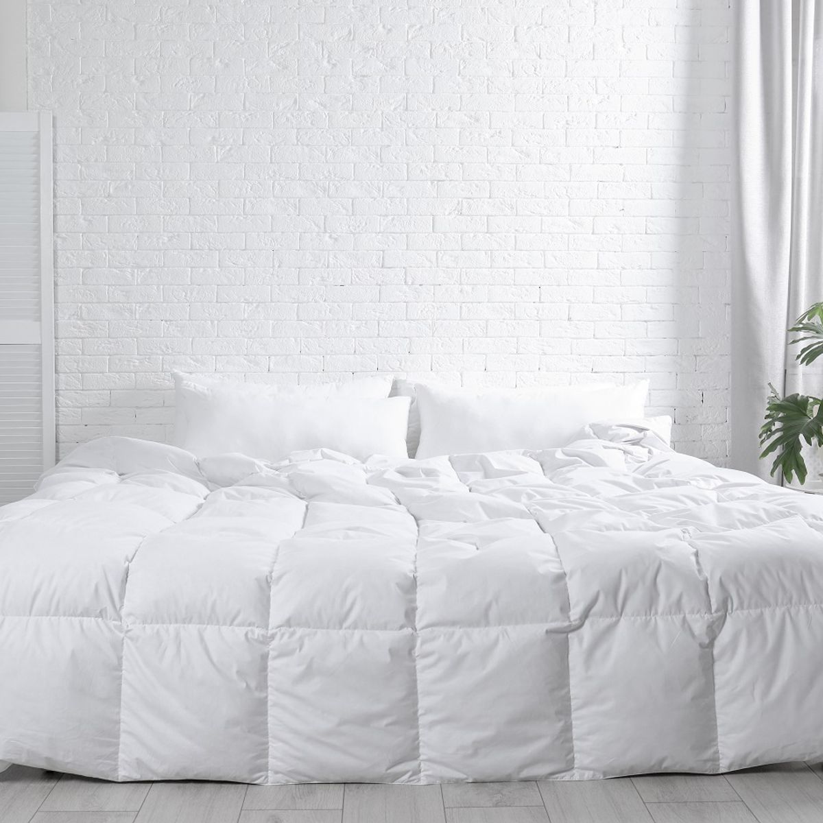 ESSENCE EMPORIUM - Plumón Premium Super King - 100% Plumas Blancas.