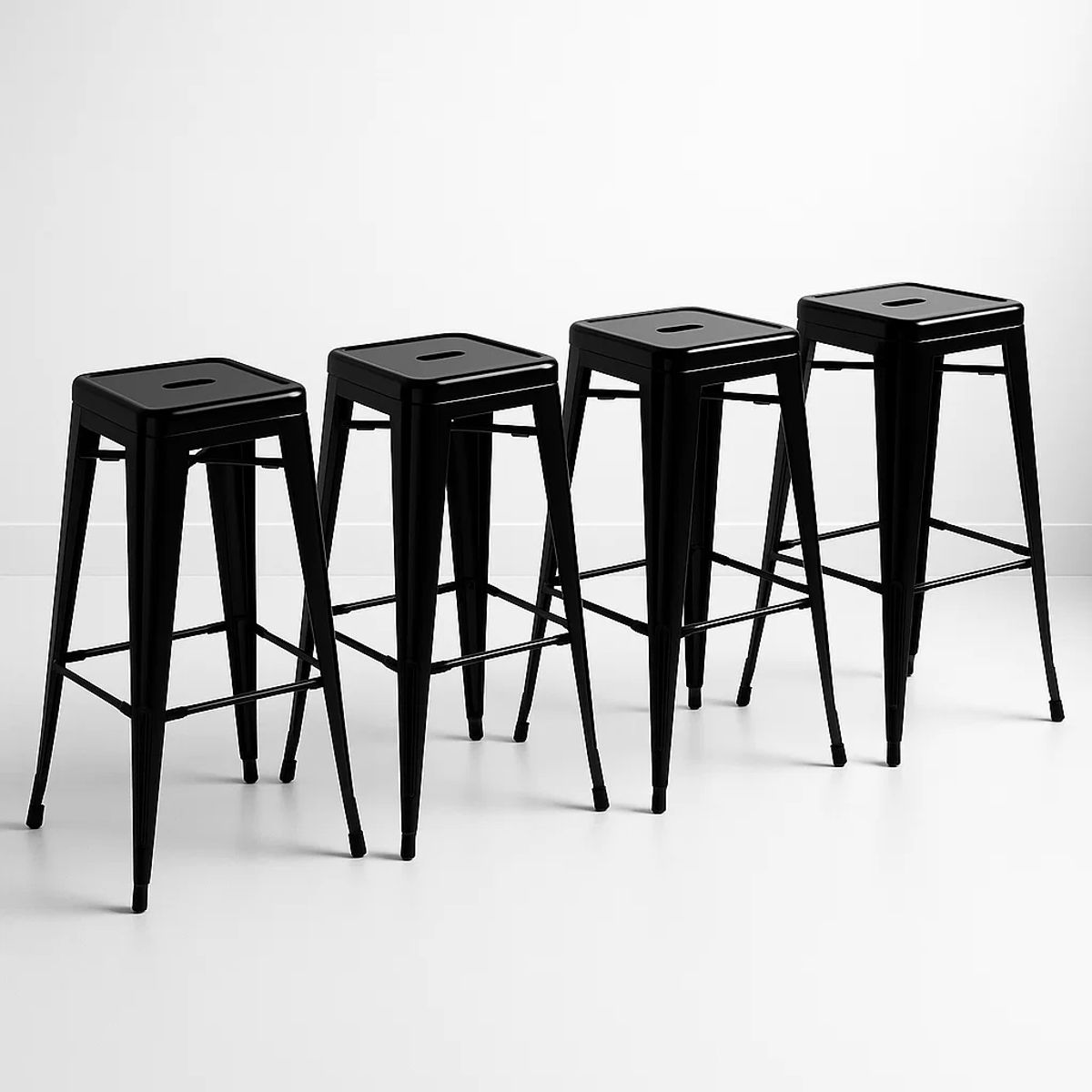 KLIK - Pack de 4 Pisos Taburetes Tolix Altos - Negro KLIK