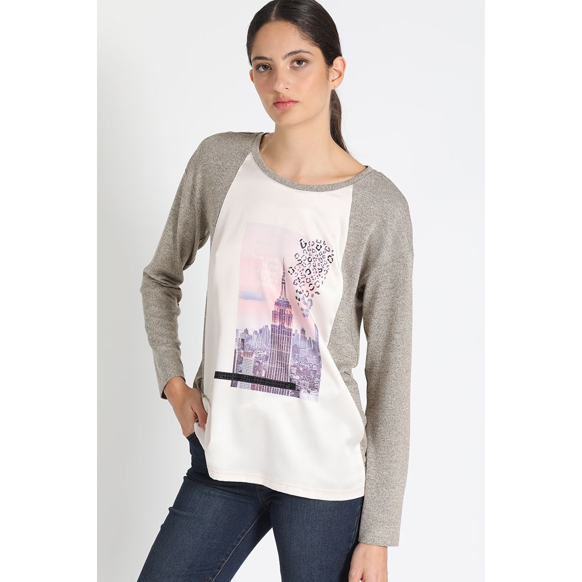 LIOLA - Polera Satín Diseño Beige Liola