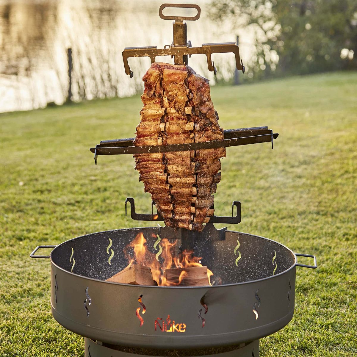 ÑUKE - Fogón Ñuke 80P(Incluye Media Parrilla y Estaca)-Fire Chile