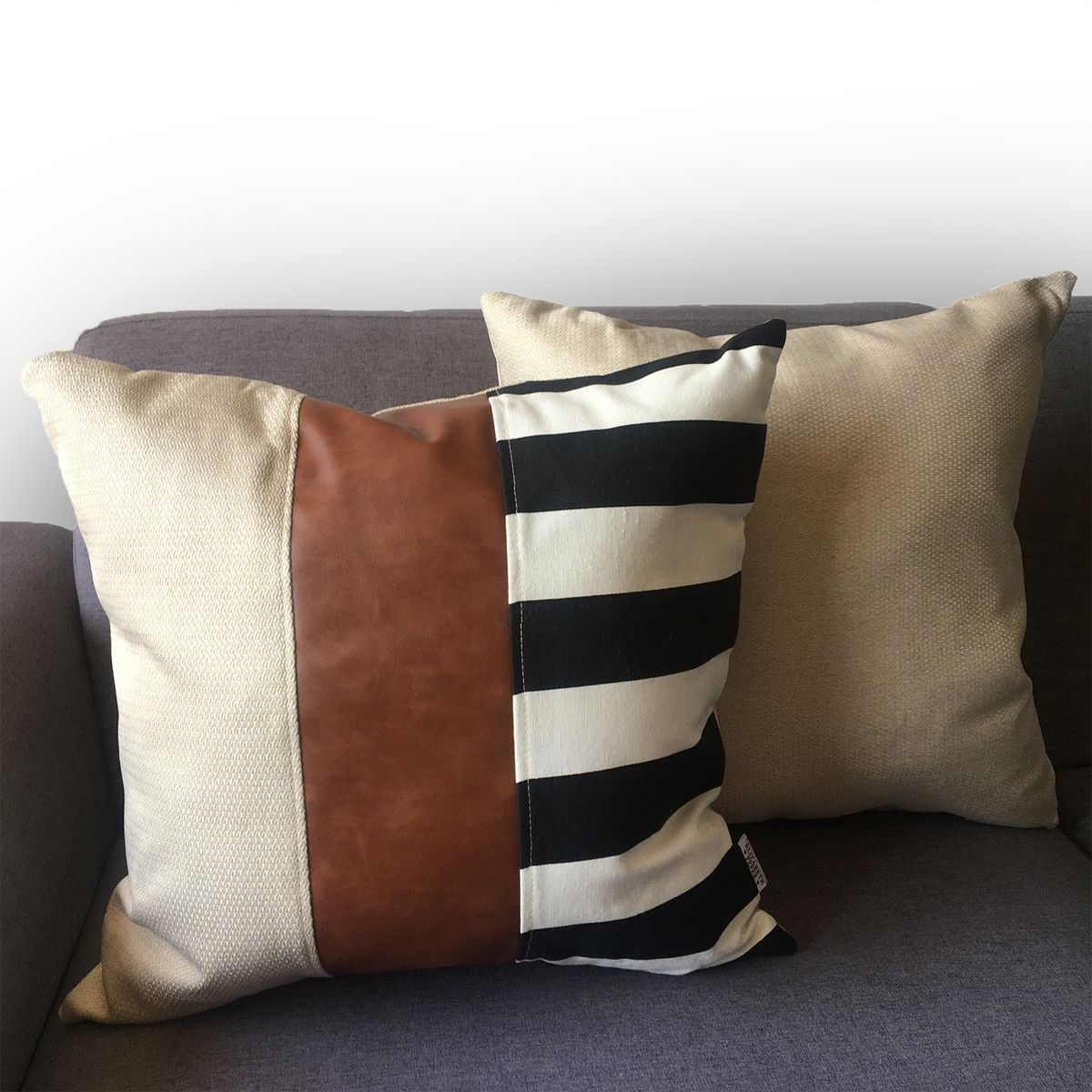 ELIZABETH PEPER - Cojin Decorativo EcoCuero Rayas Blanco y Negro 45x45 Relleno