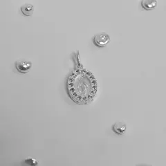 ROSETT - Colgante virgen con circones incoloros en bordes Plata ley 925