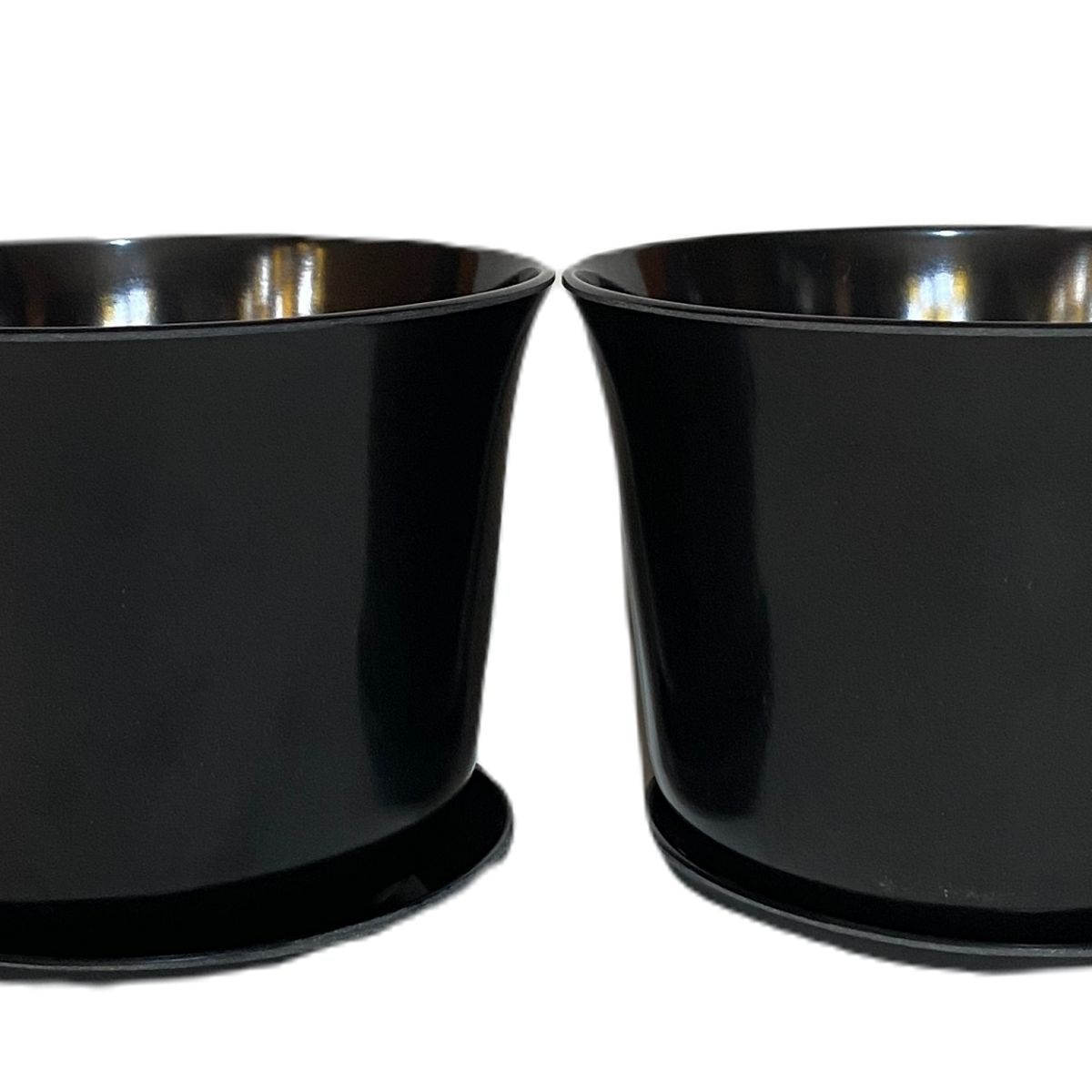 DECOGREEN - SET 2 MACETEROS BIODEGRADABLES CURVOS NEGROS CON PLATO