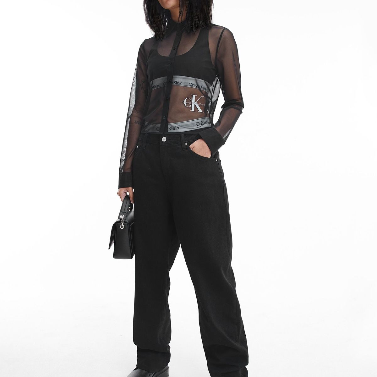 CALVIN KLEIN - Polera Monologo Relaxed Negro Calvin Klein