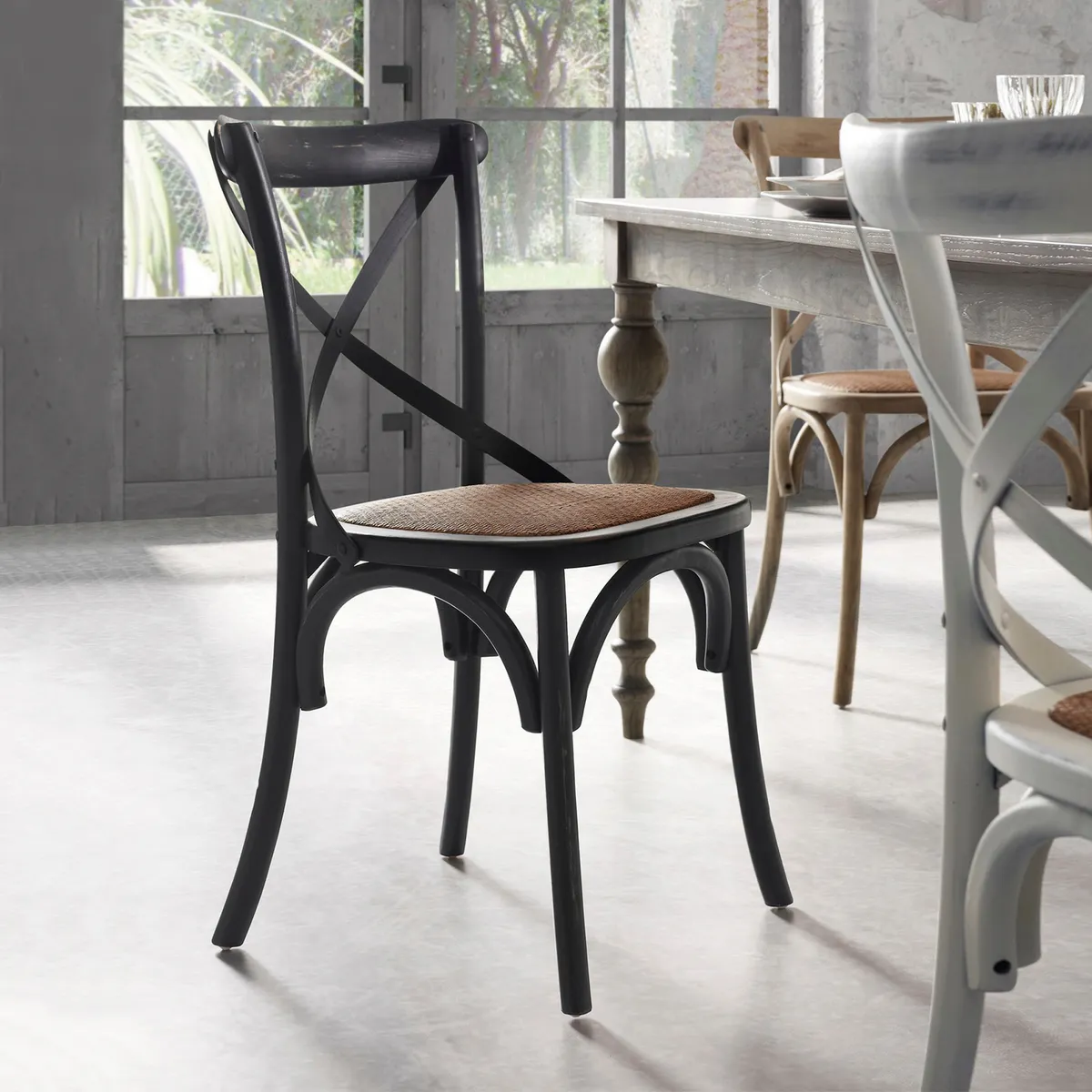 FORM DESIGN - Silla Madera Tradition Rattan Negro Form