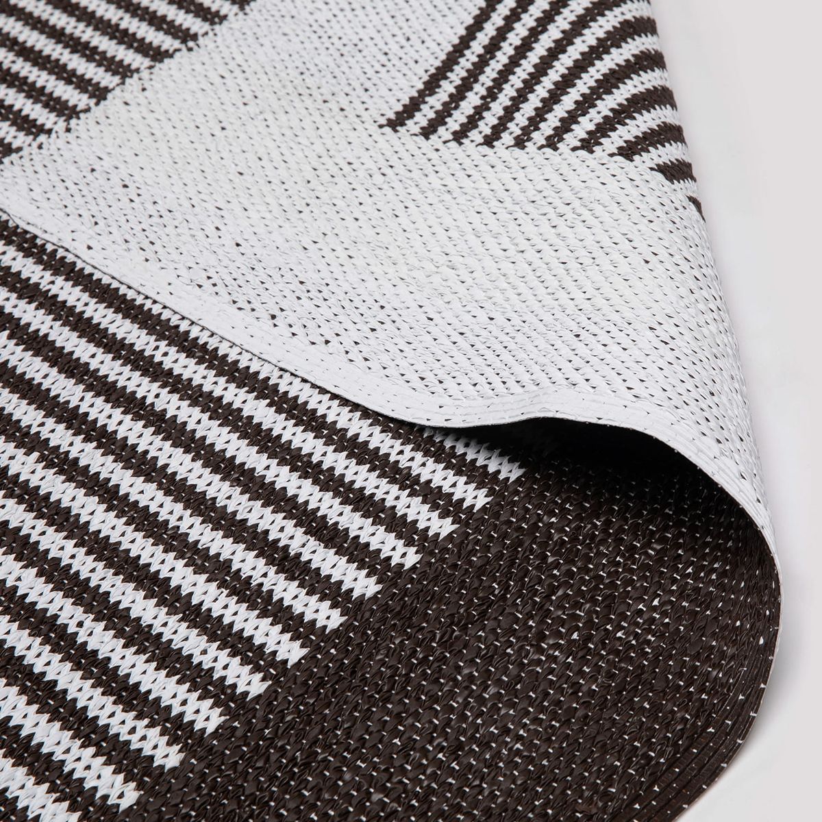 FORM DESIGN - Alfombra Exterior Milos 170x240 Cafe Form