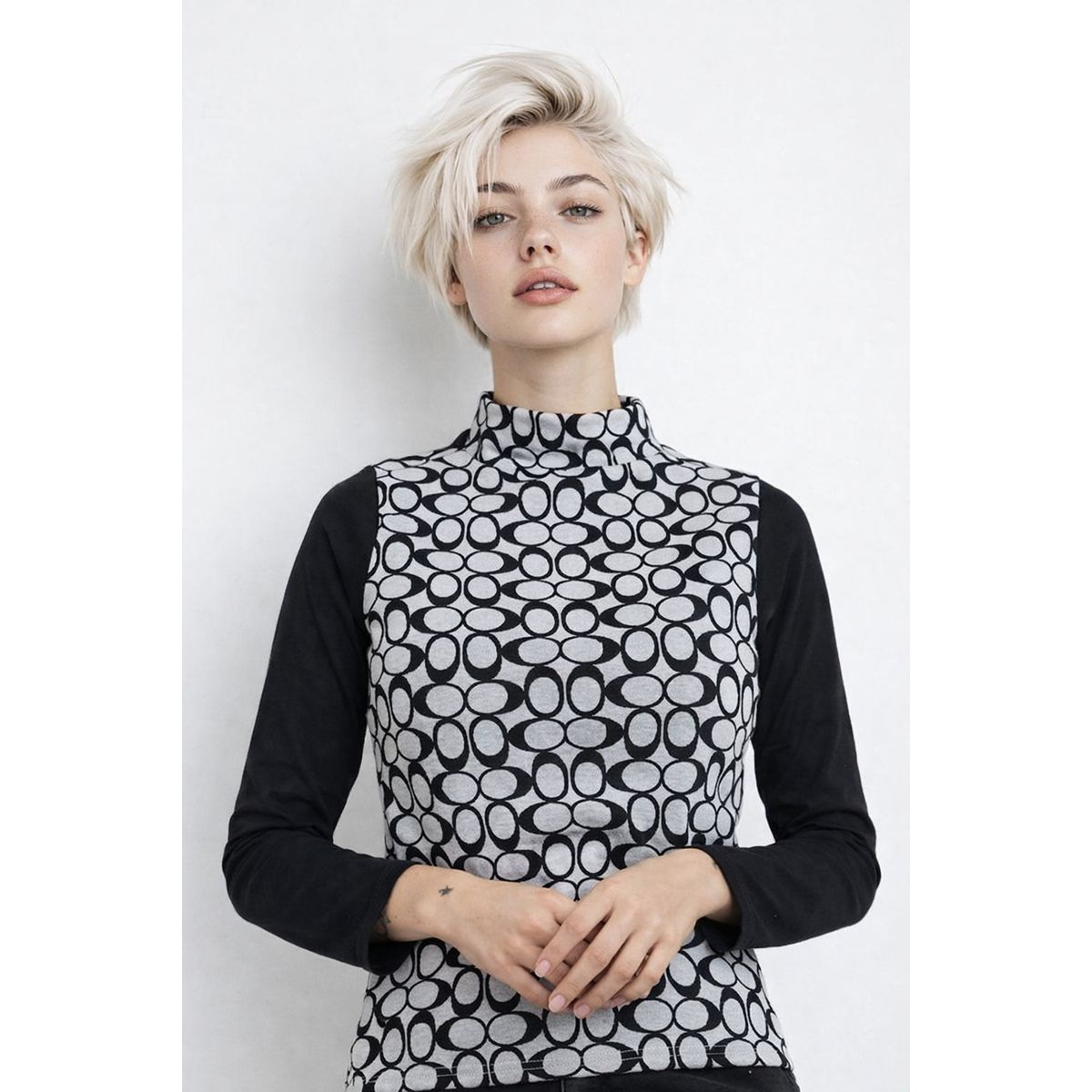 TENTATION - Polera Bicolor Estampada