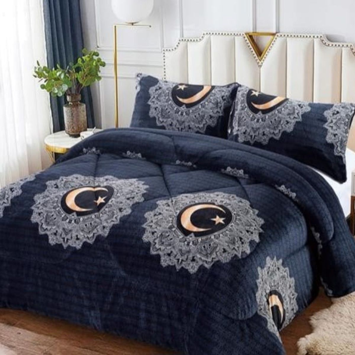 GENERICO - Cubrecama de Invierno Plush con Chiporro 2 Plaza Negro con Luna