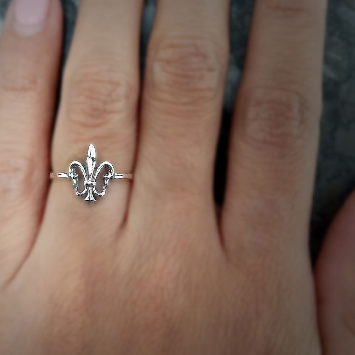 COGGIOLA - Anillo Flor De Lis Plata Fina 925
