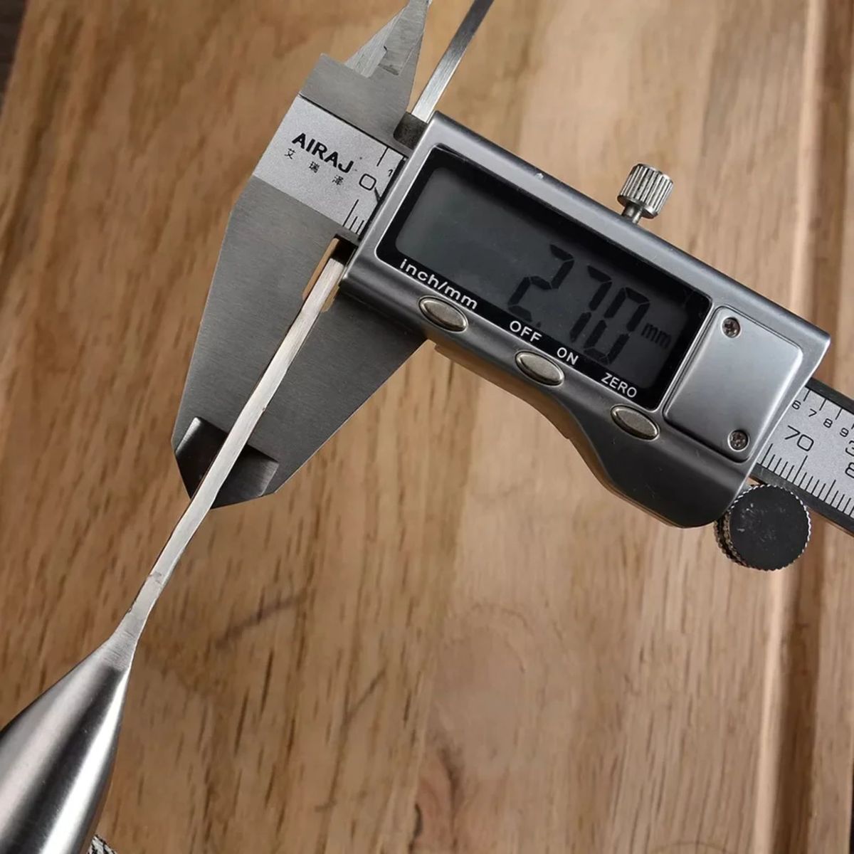 VARIOS - Cuchillo Carnicero Profesional