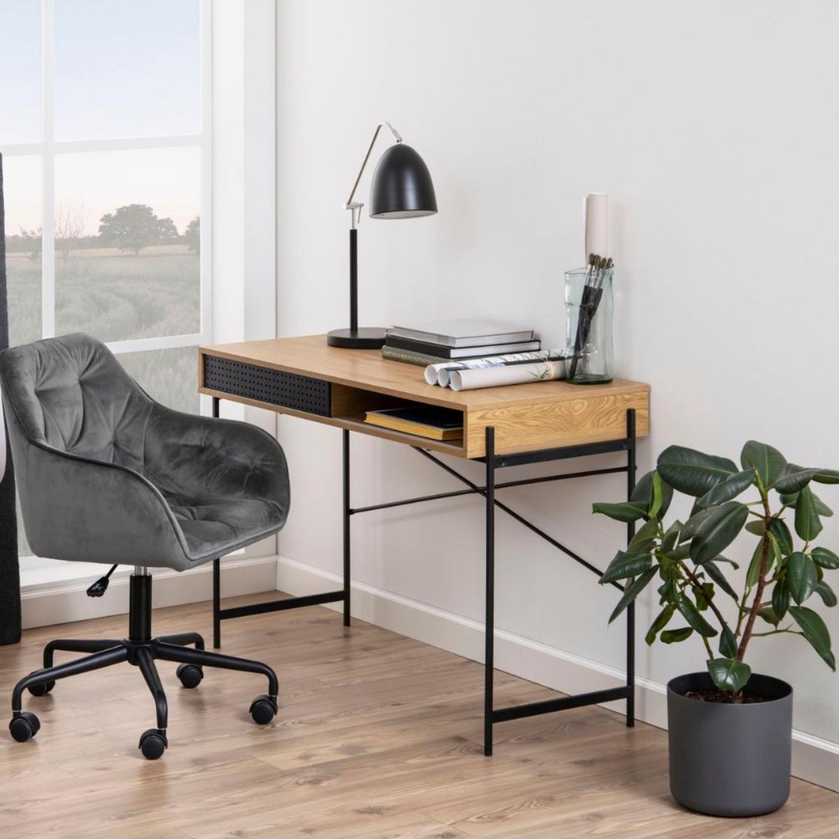 FORM DESIGN - Escritorio Angus Roble Form