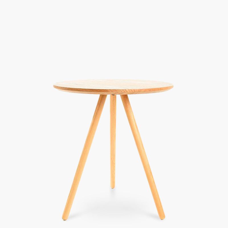 FORM DESIGN - Mesa Lateral Madera de Haya 50 cm. Form