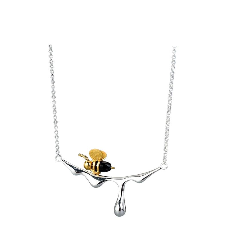 BOOMZAIR - Collar de plata con abeja de oro de 18k