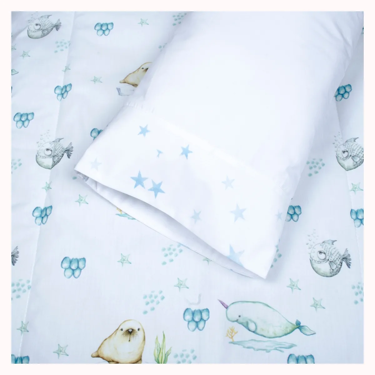 BLANCA SUENA - Plumón Cuna Grande Narwal