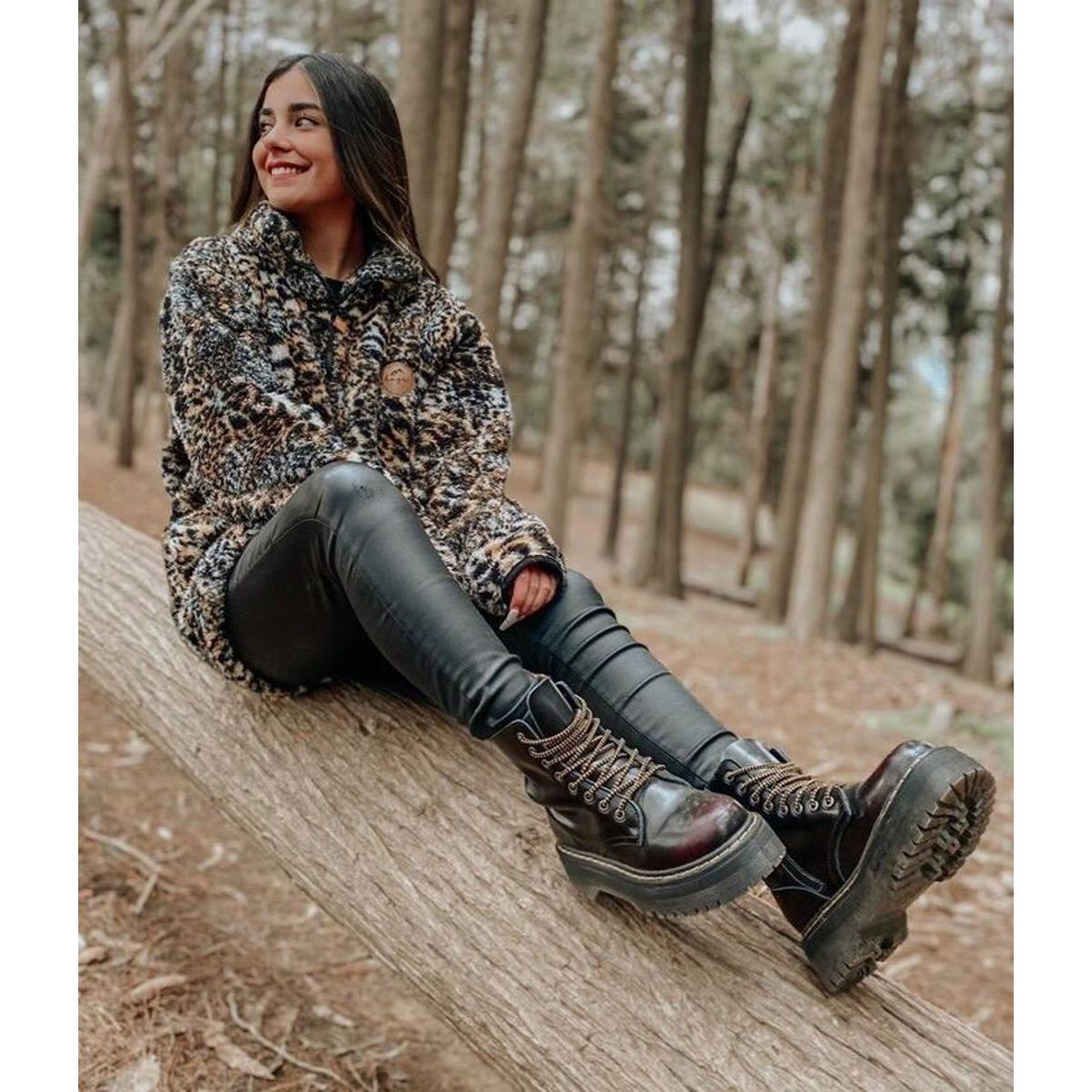 KAZU CAJON DEL MAIPO SPA - Middle Corderito Kazu Wild Print Oversize