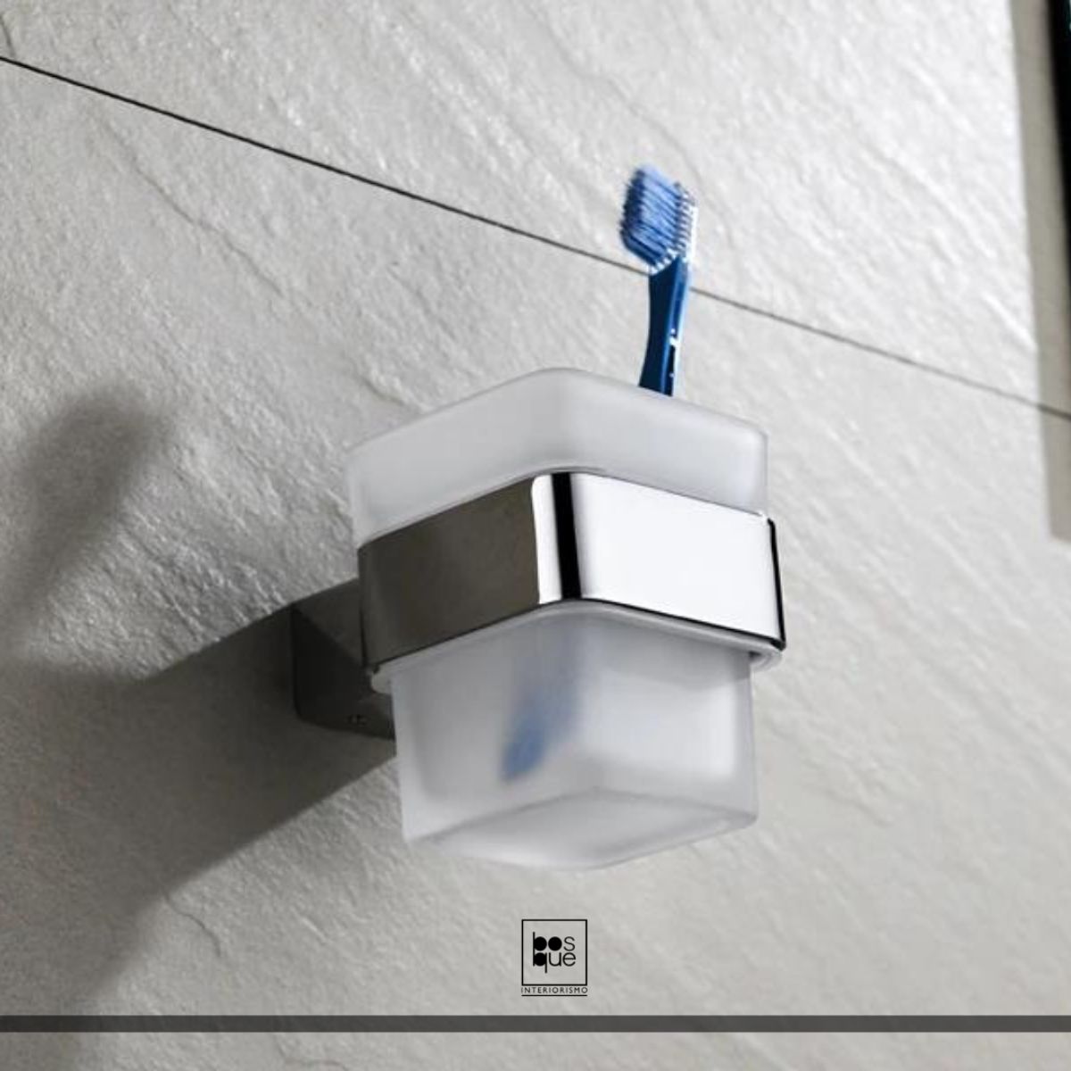 CASAS DEL BOSQUE - PORTA CEPILLOS GLASS  CROMADO.