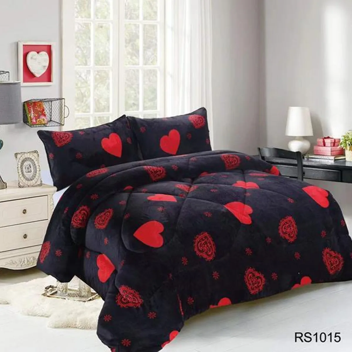 GENERICO - Plumon Cobertor de invierno Plush y Chiporro 2 Plazas Negro Corazones