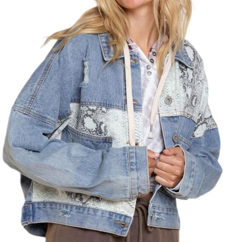 BONVERANO - Chaqueta Denim Para  Mujer Patrón de serpiente.