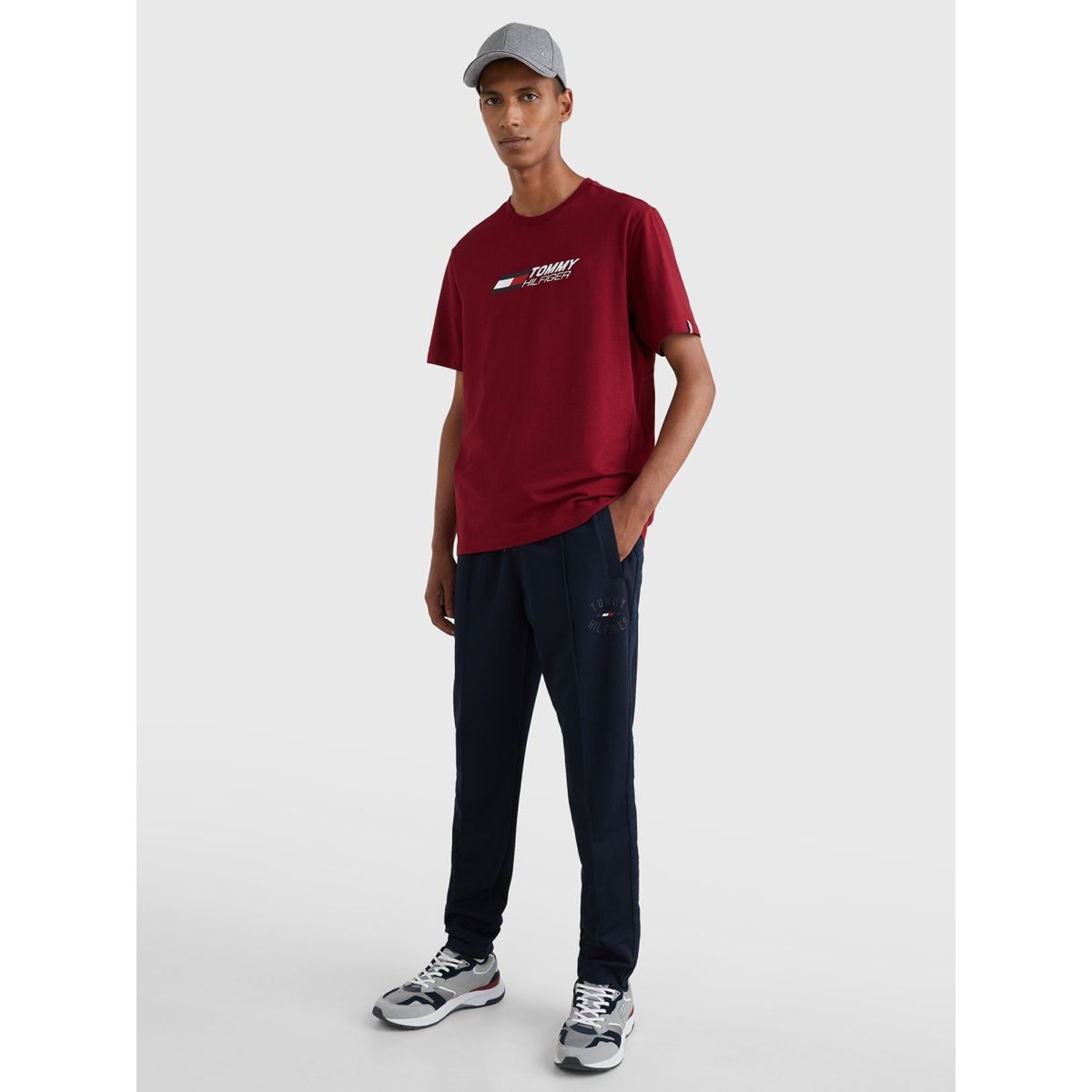 TOMMY HILFIGER - Polera Sport Essential Con Logo Burdeos Tommy Hilfiger