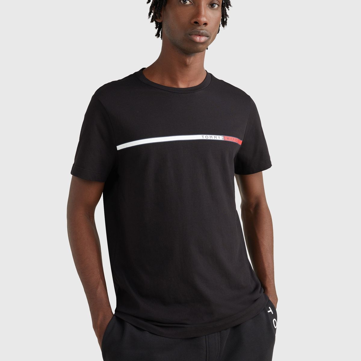 TOMMY HILFIGER - Polera Con Logo Slim Fit Negro Tommy Hilfiger.