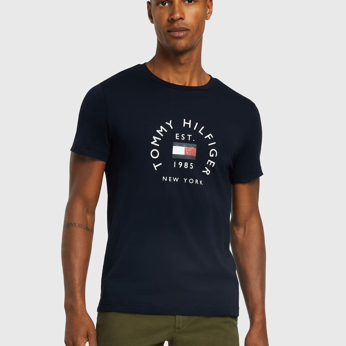 TOMMY HILFIGER - Polera Text Bar Logo Azul Tommy Hilfiger