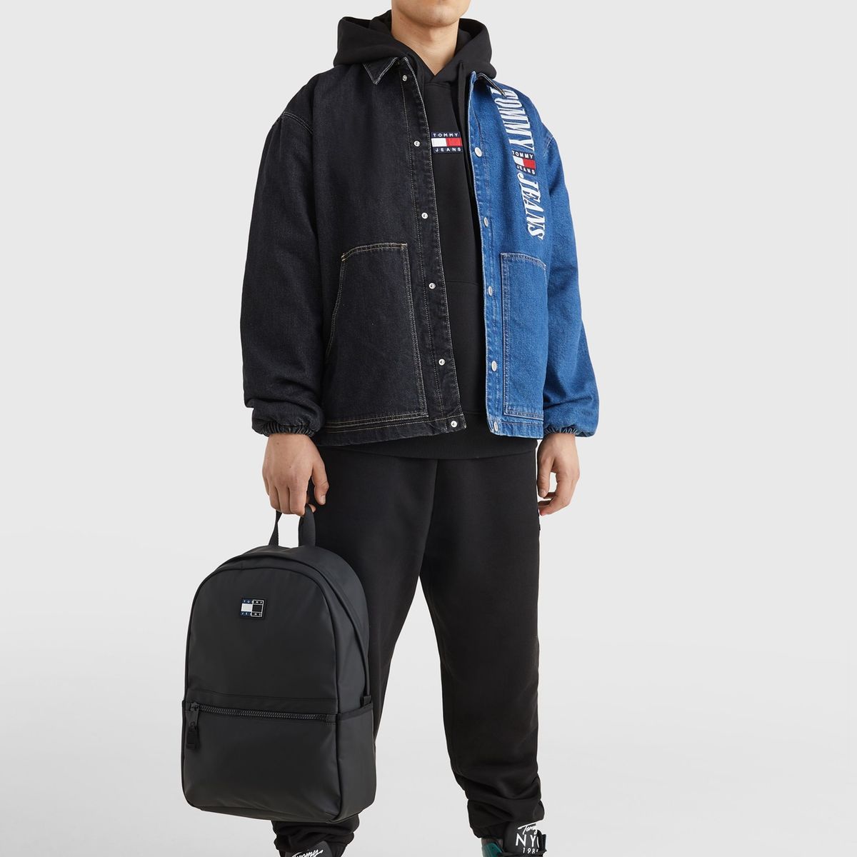 TOMMY HILFIGER - Mochila College Essential Negro Tommy Hilfiger