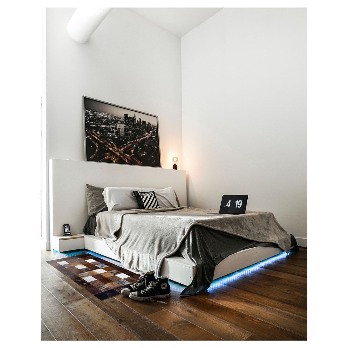 MOO HOGAR - Bajada de Cama Cuero 60 X 100Cm Diseño 10X10cm