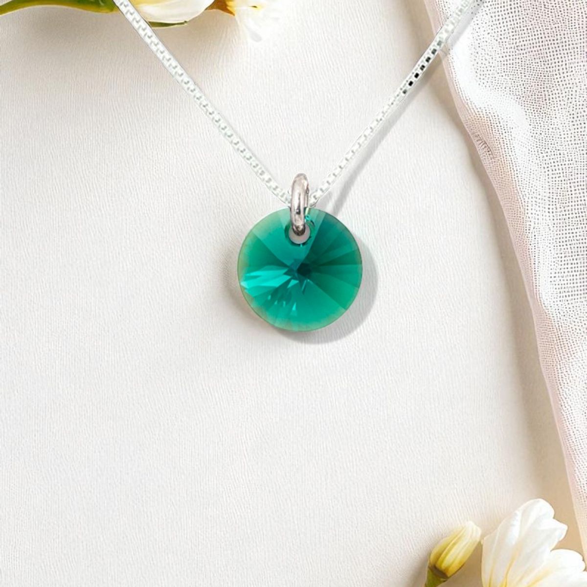 JOYAS MONTERO - Collar Punto de Luz Plata 925 creado con cristales de Swarovski® Emerald