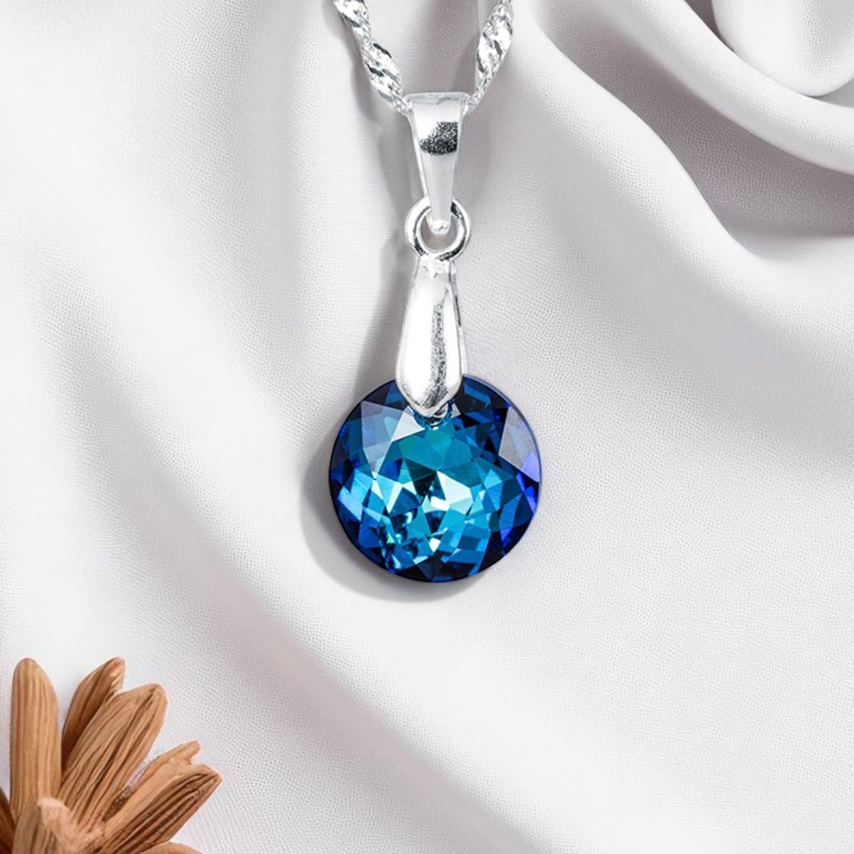 JOYAS MONTERO - Collar Gracia Plata 925 creado con cristales de Swarovski® Bermuda Blue