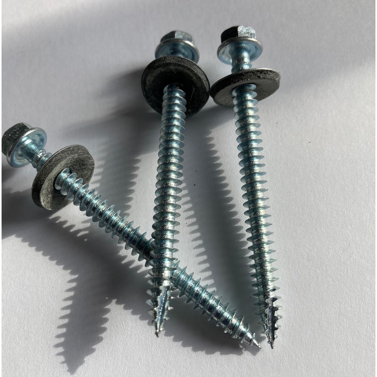 GENERICO - 100 Tornillos para Techo de 10 x 1.1/2 Punta Fina