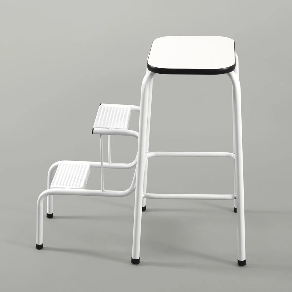 LUOMO - Piso Escala Plegable