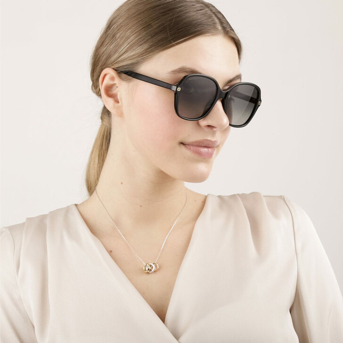 GUCCI - Lentes de Sol Negro