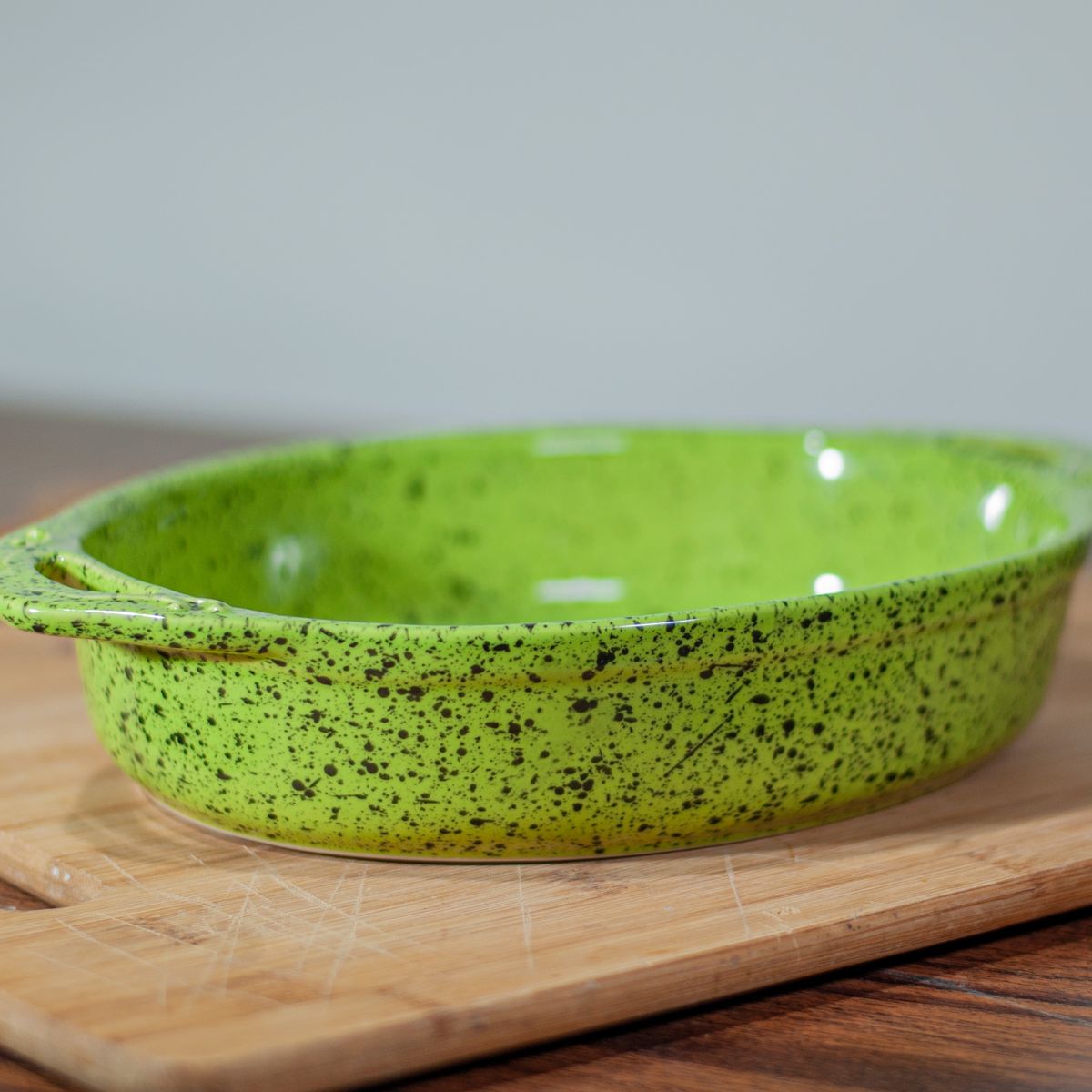 GENERICO - Fuente de Ceramica p/horno tipo Gres - OVAL  28x21 Verde JSP
