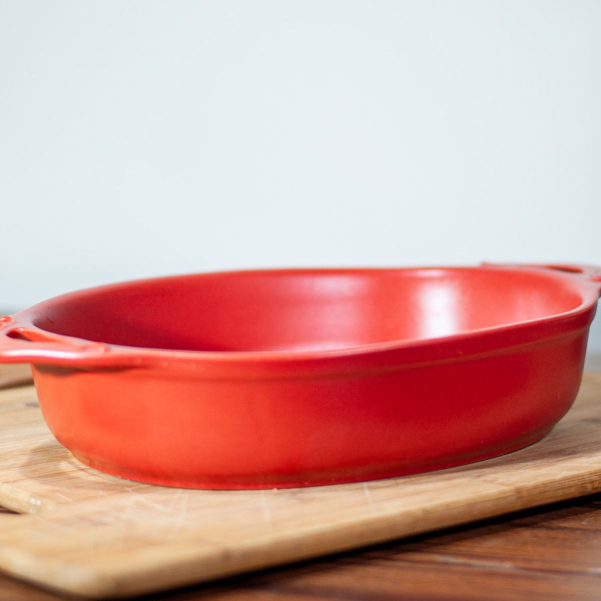 GENERICO - Fuente de Cerámica p/horno tipo Gres - OVAL  32x21 Roja