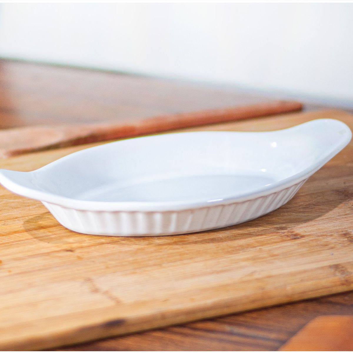 GENERICO - Fuente de Cerámica p/horno tipo Gres - OVAL  22x12 Blanco