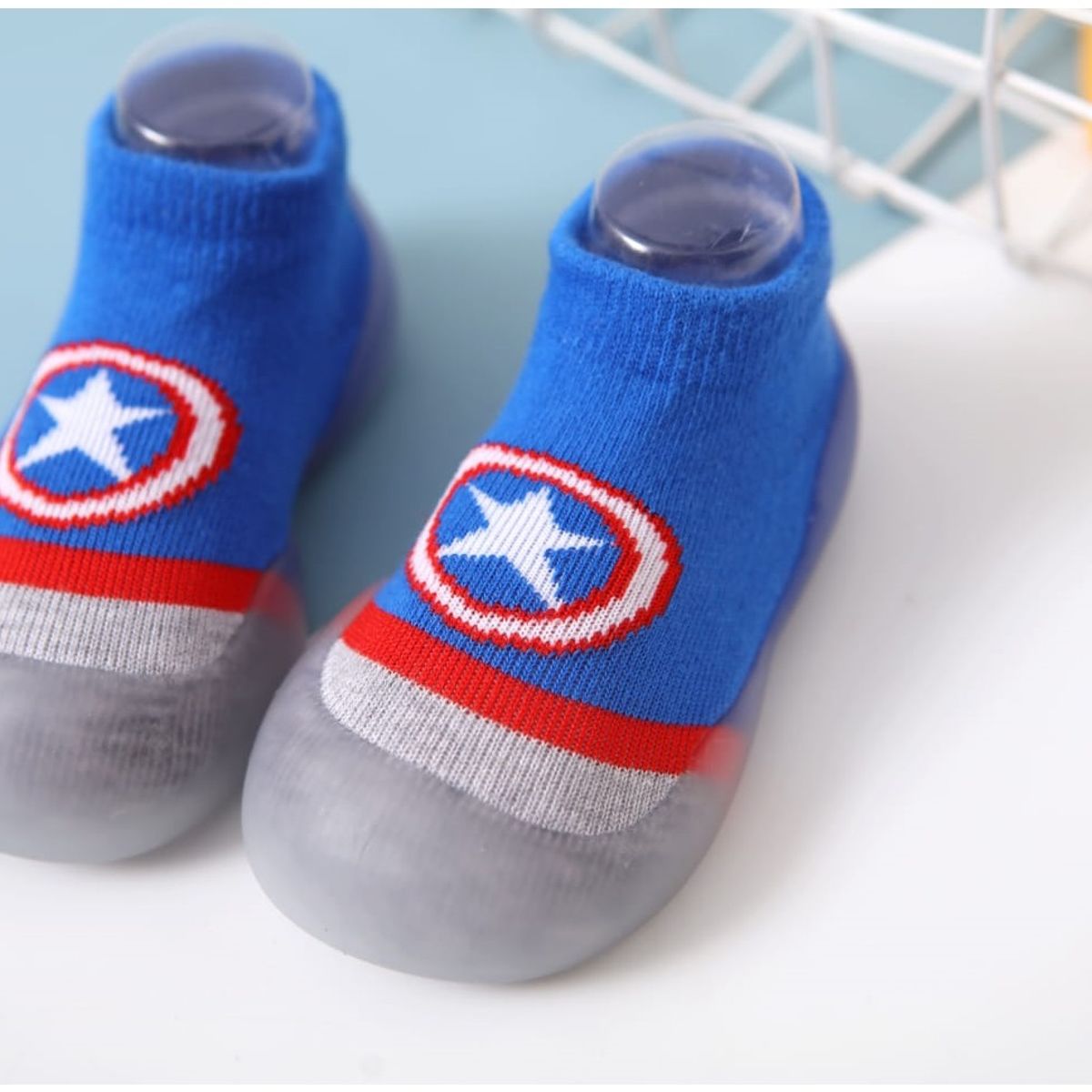 GENERICO - Zapatilla infantil estilo calcetin - Suela antideslizante Superheroes